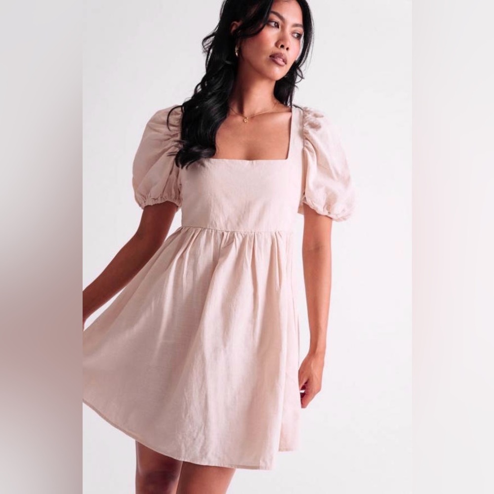 JACQUIE THE LABEL Aimee Puff Sleeve Babydoll Dress